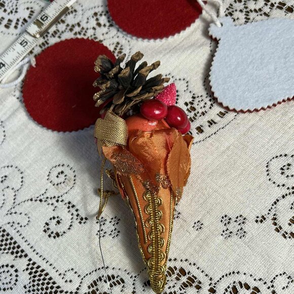 Hallmark felt cut out Christmas ornaments - plus others - Picture 8 of 10